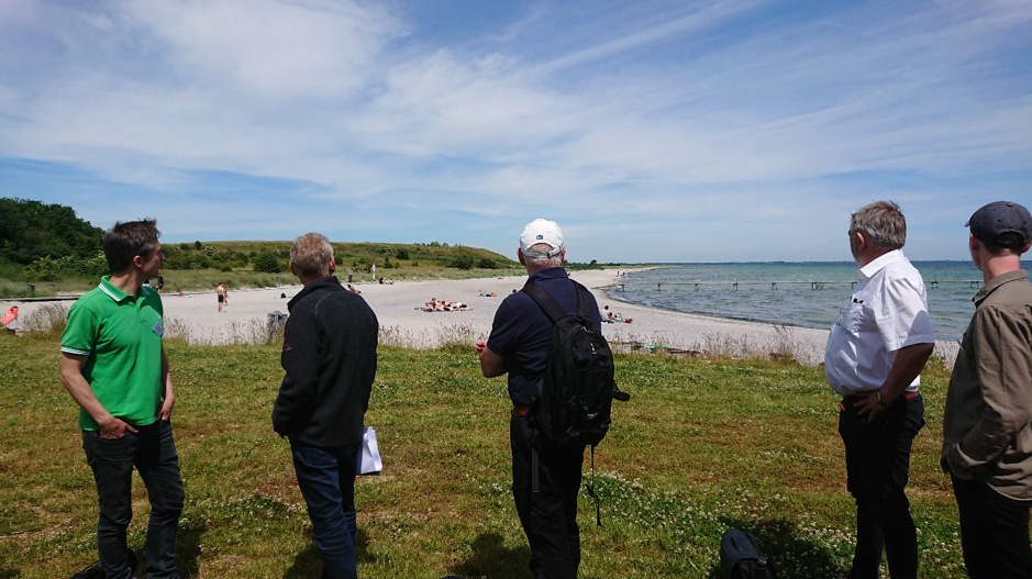 Danish municipalities meet to discuss how to deal with the beach-wrack on their coasts